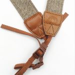 Alça Strap Couro Para Câmera Dslr Nikon Canon Com Pingente Marrom - Imagem 3